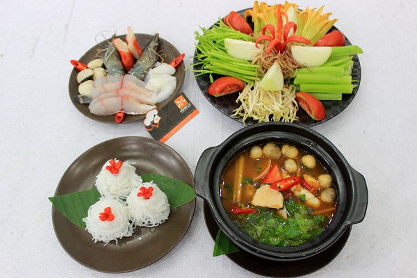 lẩu hải sản chua cay
