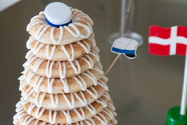 Bánh cưới kransekage