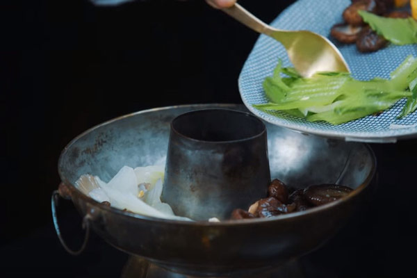 Bày lẩu hải sản chay
