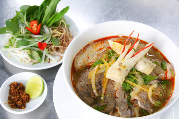 Bún bò huế