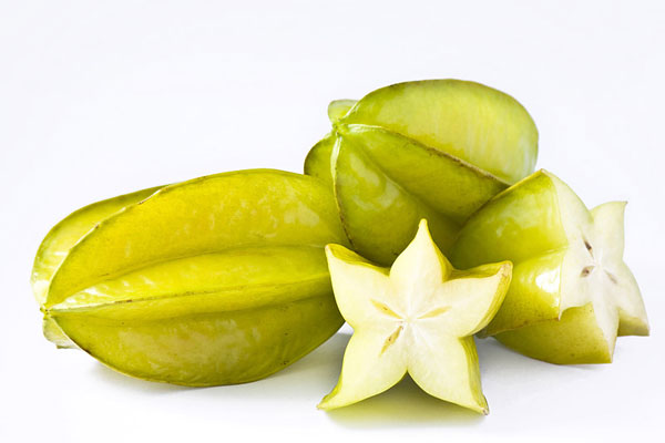 Khế bạn rửa sạch rồi gọt cạnh
