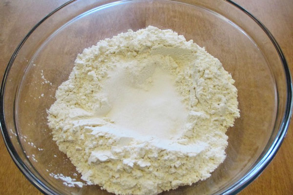 Làm bột bánh bao
