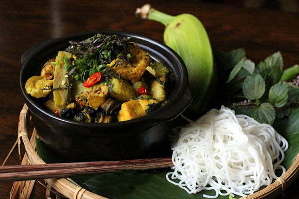 Món ốc nấu chuối