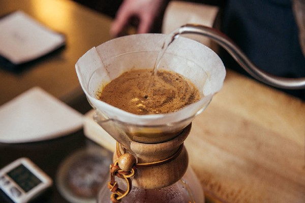 Pha cà phê bằng giấy lọc