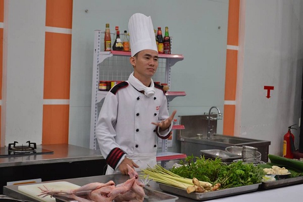 Siêu đầu bếp Nguyễn Văn Lập