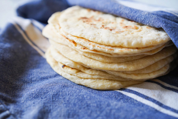 Bánh tortilla làm từ bột ngô