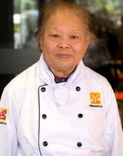cô sáu cây dừa