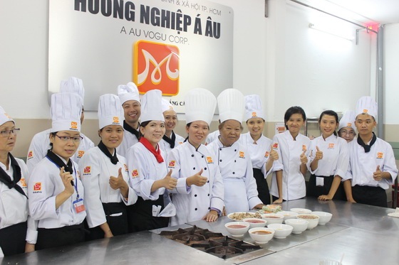 được má sáu giảng dạy là niềm vinh hạnh lớn