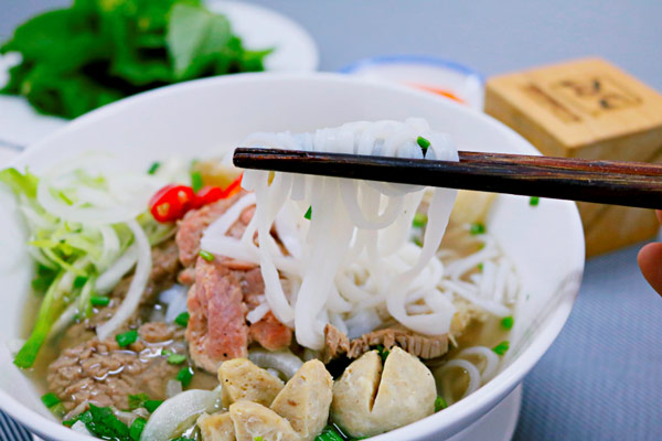 Học nấu phở bò