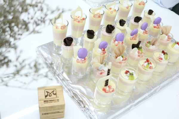 tạo hình chocolate tráng trí đẹp mắt