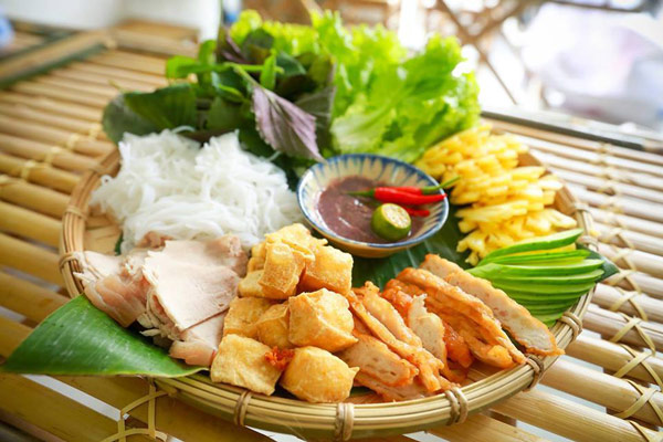 mẹt bún đậu mắm tôm