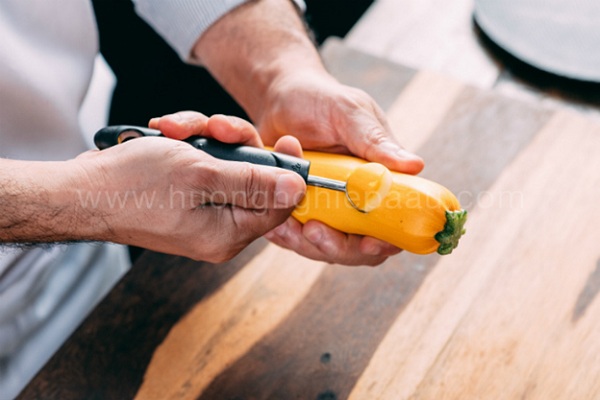 sơ chế bí ngòi vàng