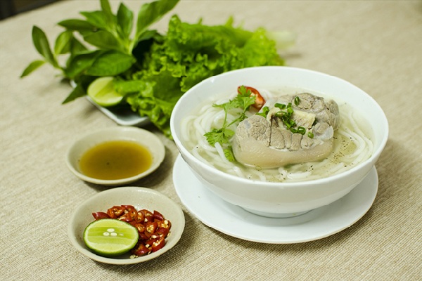 bánh canh giò heo