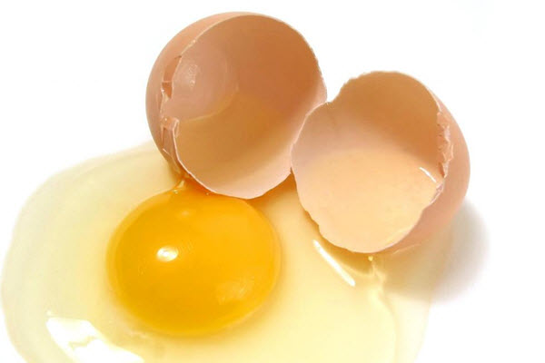 Trứng ngon có phần lòng trắng trong