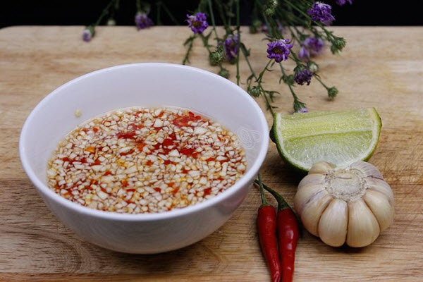 Chén nước chấm đậm đà