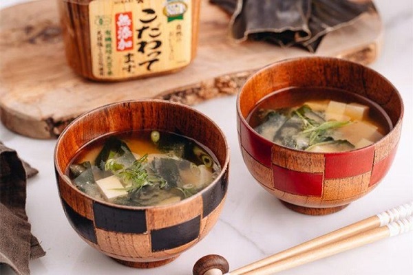 Học Cách Nấu Súp Miso Đúng Kiểu Nhật Bản