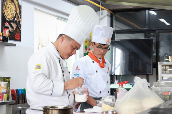 Trường Dạy Nấu Ăn Chuyên Nghiệp Uy Tín Ở Hà Nội