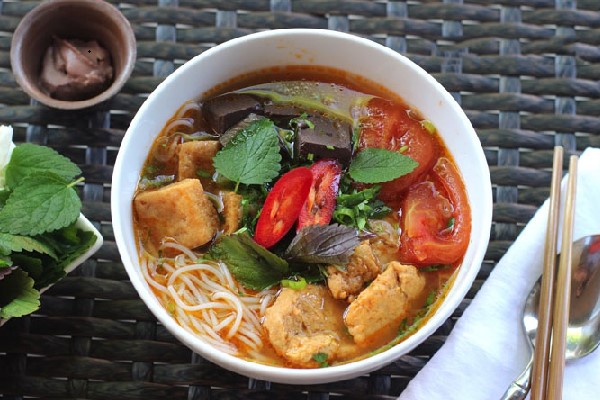 Bún riêu cua miền Nam ngon