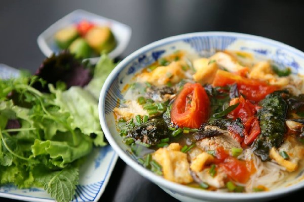 Bún riêu cua ốc ngon