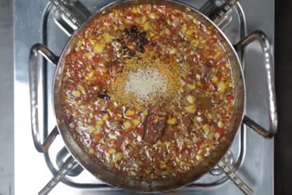 Làm xốt sa tế