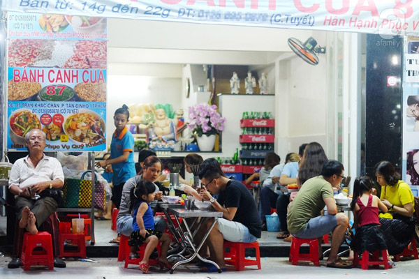 Chọn địa điểm bán bánh canh