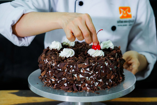 Học làm bánh thông dụng