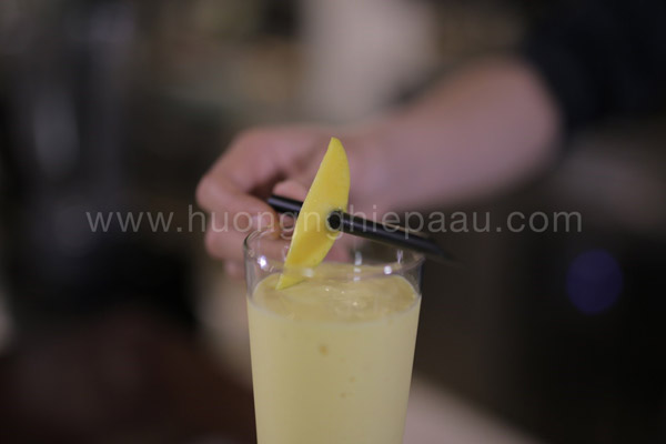 Trang trí đơn giản với miếng xoài chín