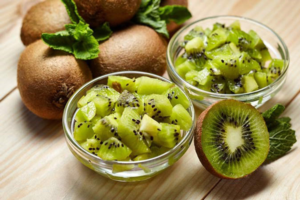 Uống sinh tố kiwi có tác dụng gì