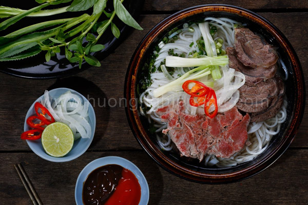 Vào Bếp Cùng Bí Quyết Nấu Nước Dùng Phở Ngon