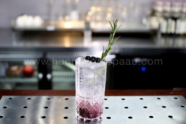 mocktail Tropical Blueberry Rosemary