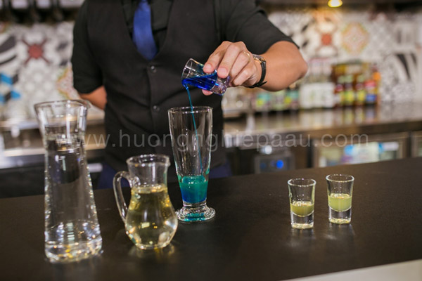 Syrup Blue Curacao tạo màu chính