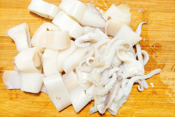 thái mực thành khoanh tròn