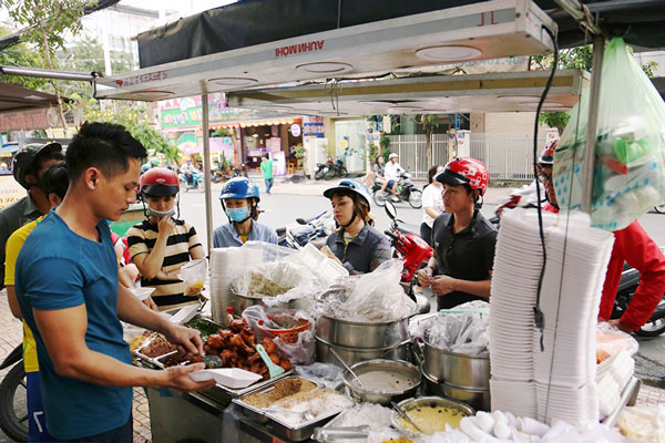 Mở Quán Ăn Vặt – Xu Hướng Kinh Doanh Ẩm Thực Đầy Tiềm Năng