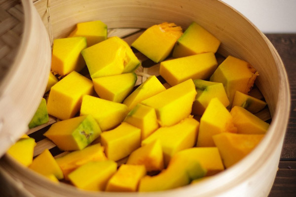 Bí đỏ hấp