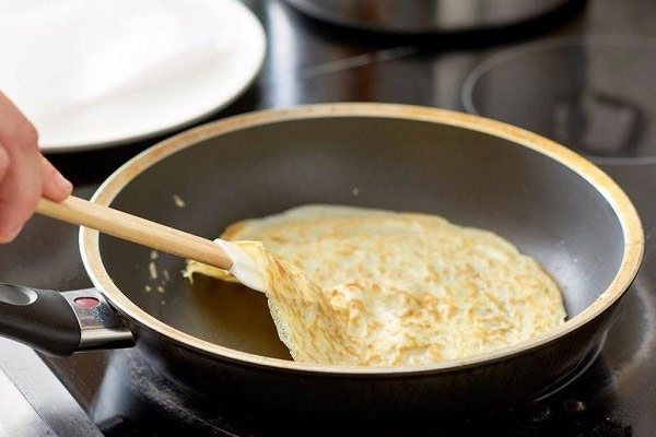 Cách Làm Bánh Crepe Chuối Xốt Socola Ngon Mê Ly “Chuẩn” Vị Pháp